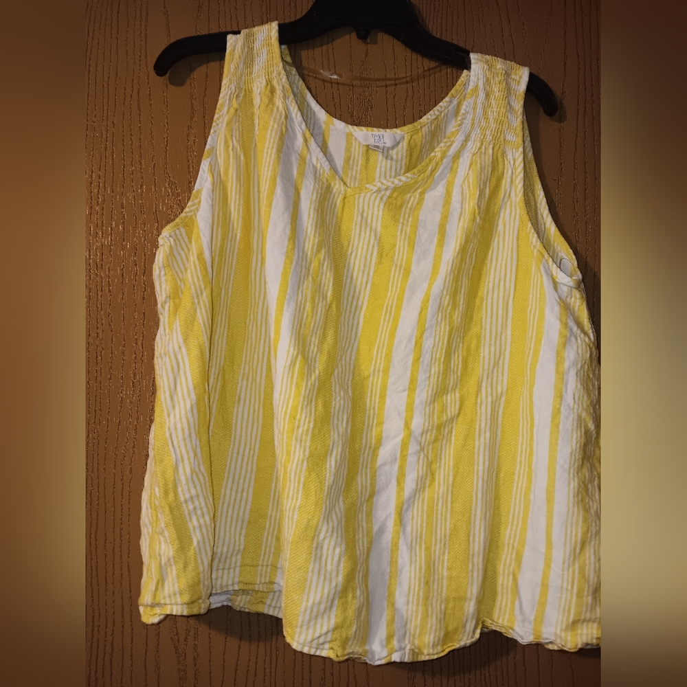 Women's Top